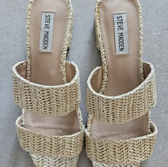 🌴Steve Madden  Jaron  cream Straw Sandals 🌴