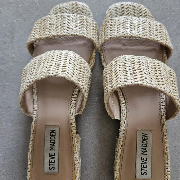 🌴Steve Madden  Jaron  cream Straw Sandals 🌴