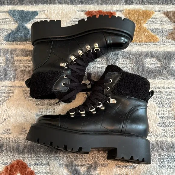Steve Madden Reyen Boots NWOT!