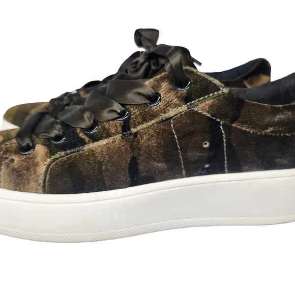 Steve Madden Shoes Womens 7 Velour Camouflage Green Brown Sneakers Low Top Satin