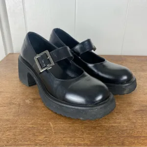 STEVE MADDEN Tulip Patent Leather Mary Jane Shoes in Black size 6M
