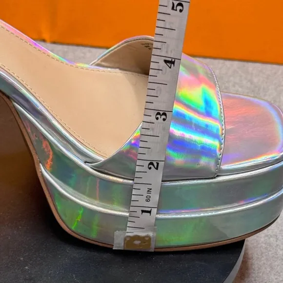 Steve Madden Warped Platform Block Heel Sandal Iridescent Rainbow Size 9
