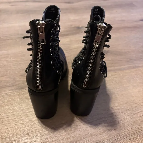 Steve Madden Womens Black Leather Ankle Boots 6.5 EUC