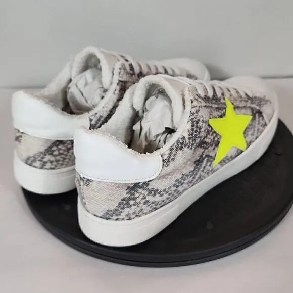 Steven New York Reeves Sneaker Neon Yellow Star Women's Size 9.5