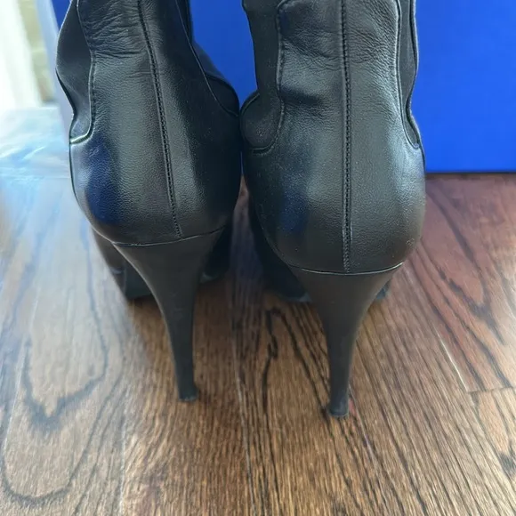 Stuart Weitzman chic over the knee boots with platform