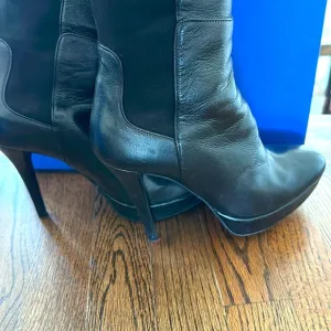 Stuart Weitzman chic over the knee boots with platform