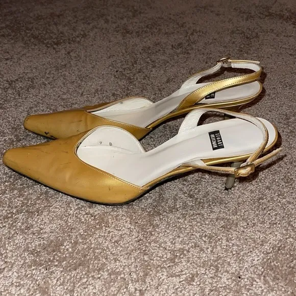 Stuart Weitzman Gold Sling back Heel Pointed Toe Shoes - vintage 80s - size 9