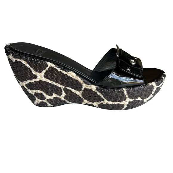 Stuart Weitzman | Patent Buckle Giraffe Wedge