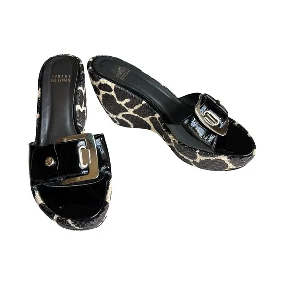 Stuart Weitzman | Patent Buckle Giraffe Wedge