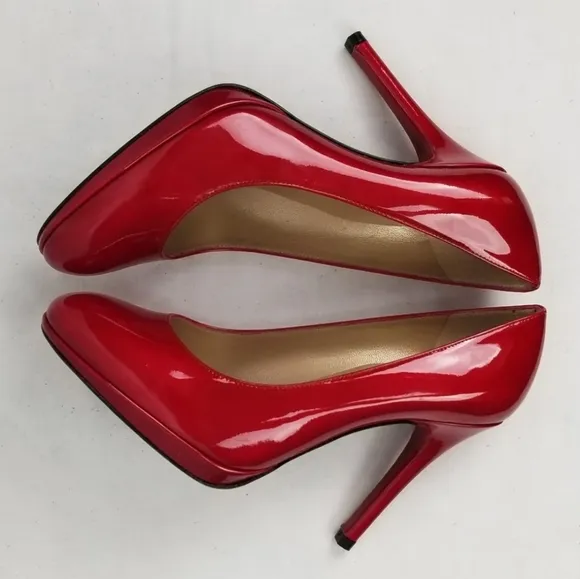 Stuart Weitzman Platswoon Red Patent Heels Pumps 7 M