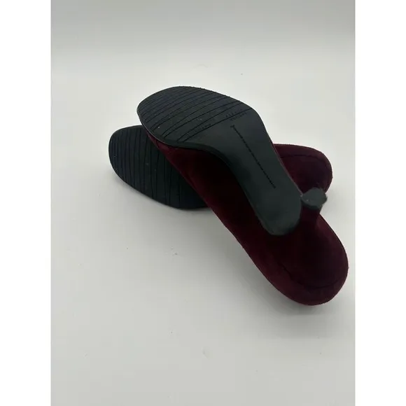Stuart Weitzman Vintage Suede Pumps Kitten Heels Maroon Buckle Women's Size 9.5