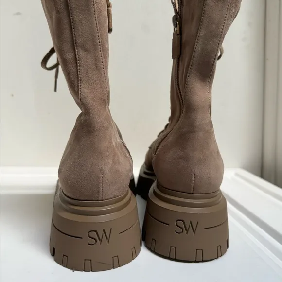 STUART WEITZMEN BEDFORD SLEEK LACE-UP BOOTIE