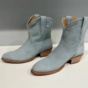 Tecovas Lucy in Sky Blue Suede Brand New Size 9