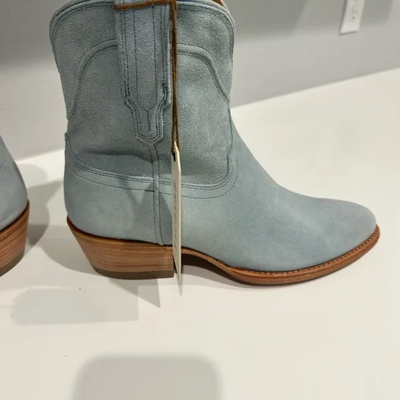 Tecovas Lucy in Sky Blue Suede Brand New Size 9