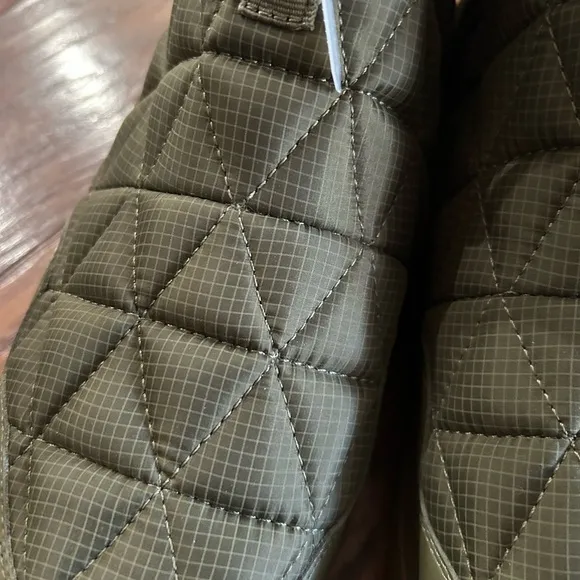 Teva Green Sneakers Slip-On