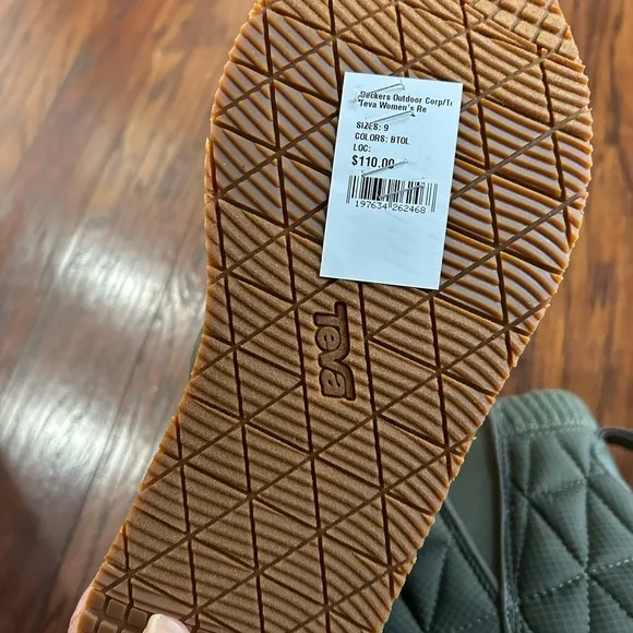 Teva Green Sneakers Slip-On