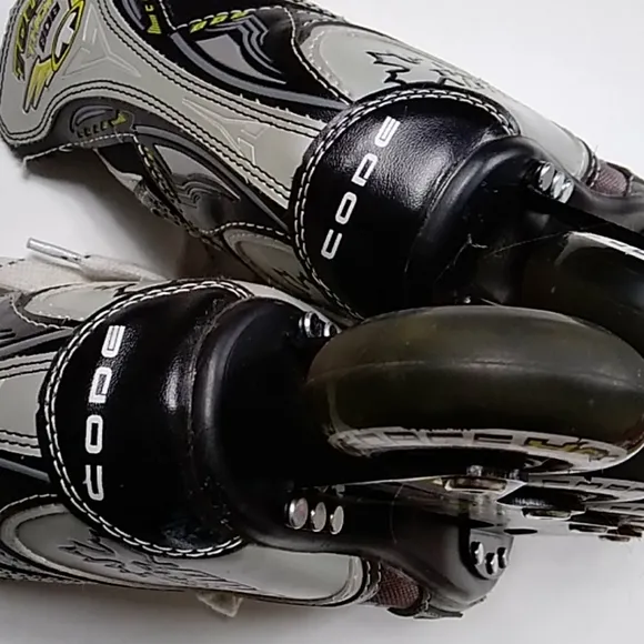 THOR CODE 808 HOCKEY SHOES SIZE 2
