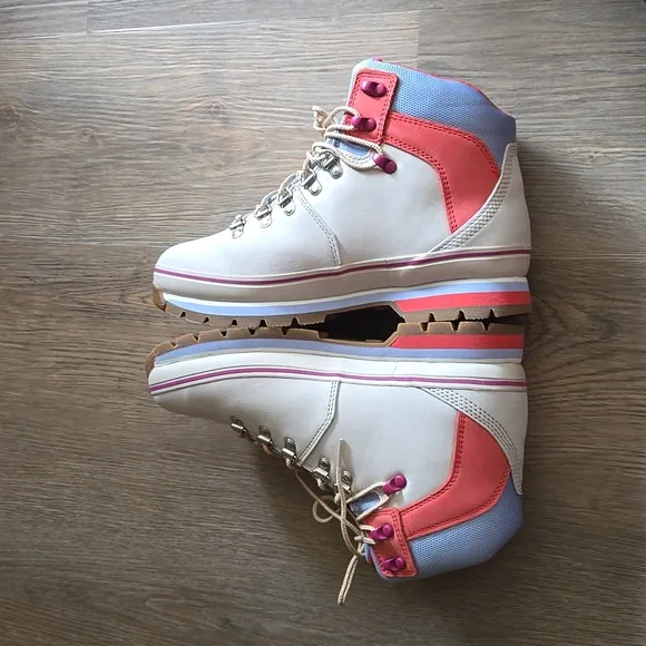 Timberland Euro Hikeing Boots size 9