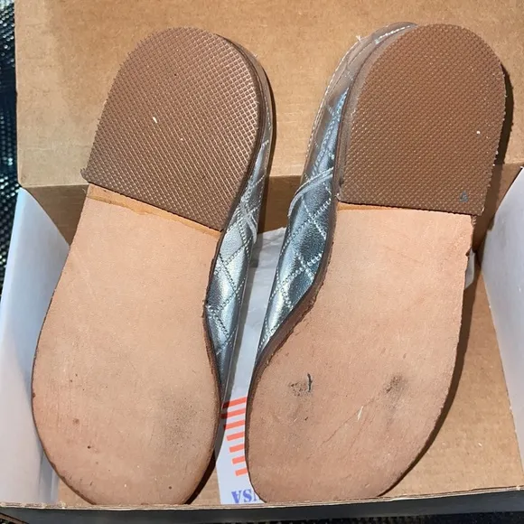 Toddler hard bottom walking shoes size 9