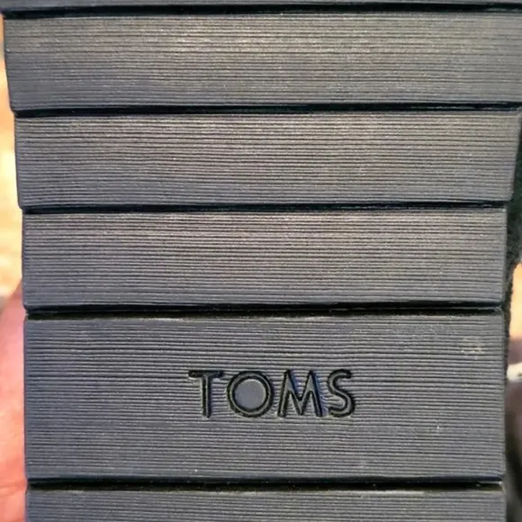 TOMS Rio High Top Sneakers Wmns Sz 8 Item #10012378