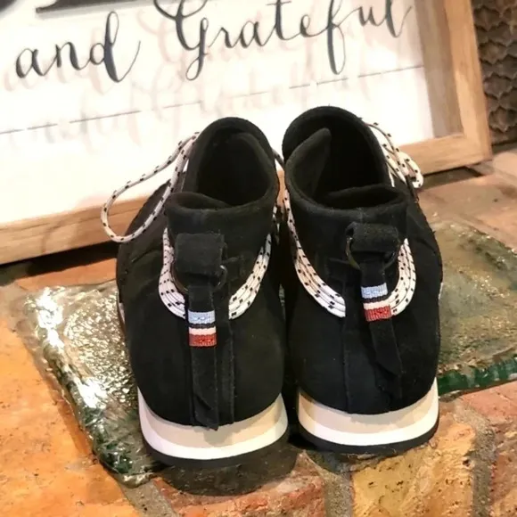 TOMS Rio High Top Sneakers Wmns Sz 8 Item #10012378