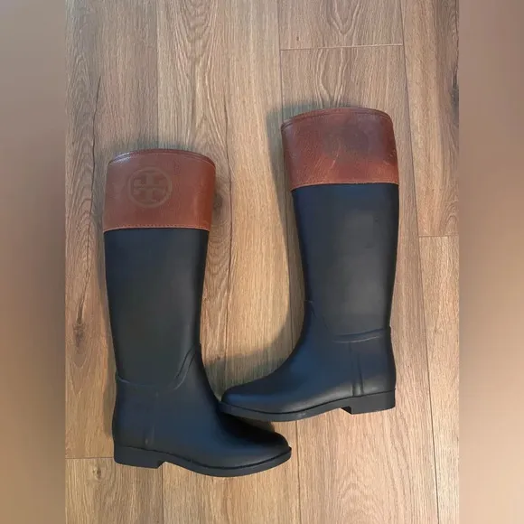 Tory Burch Leather Embellished Diana Rain Boots Size 6 Equestrian Style