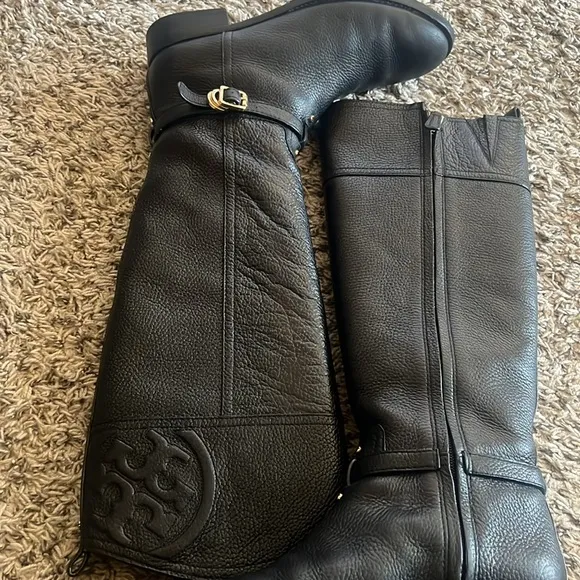 Tory Burch Marlene Riding Boot- FinnVeg Leather Size 8.5