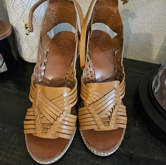 Tory Burch Pecha Leather Woven Sandals