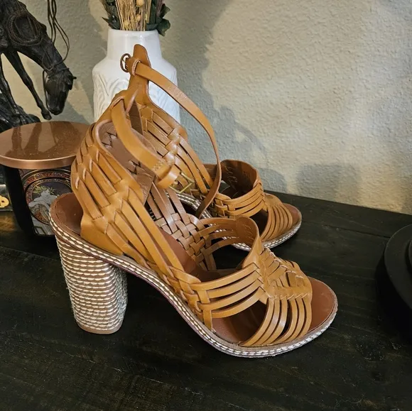 Tory Burch Pecha Leather Woven Sandals