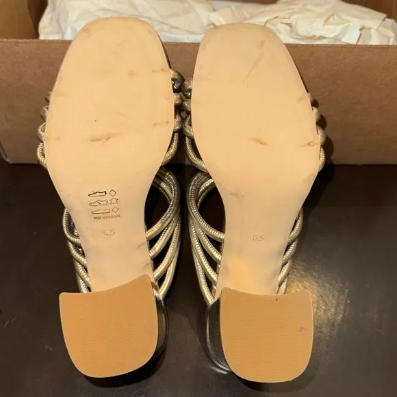 TUCKERNUCK SHOESGold Sonia Heels
