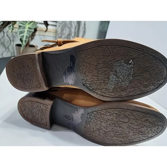 Ugg Australia Channing Boot Suede 10