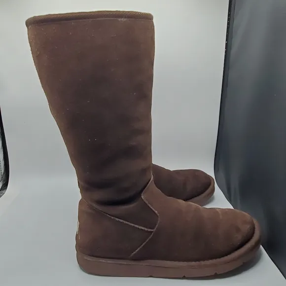 Ugg Australia tall zip boots size 8