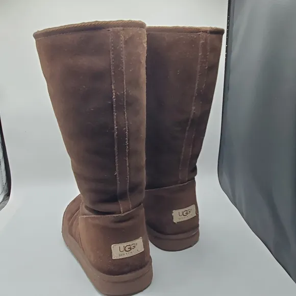 Ugg Australia tall zip boots size 8