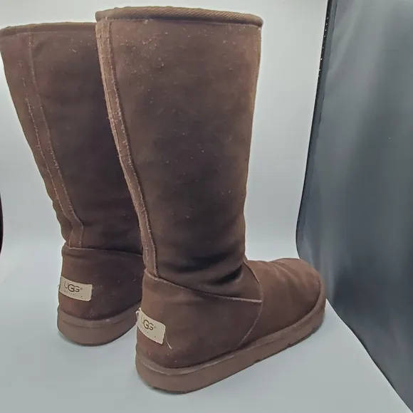 Ugg Australia tall zip boots size 8