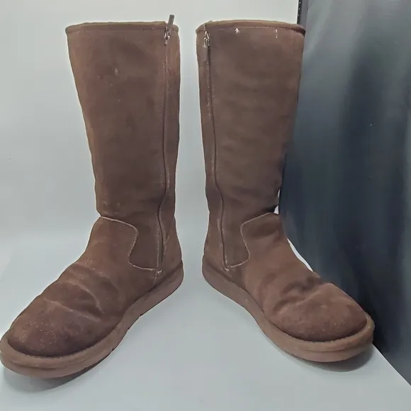Ugg Australia tall zip boots size 8