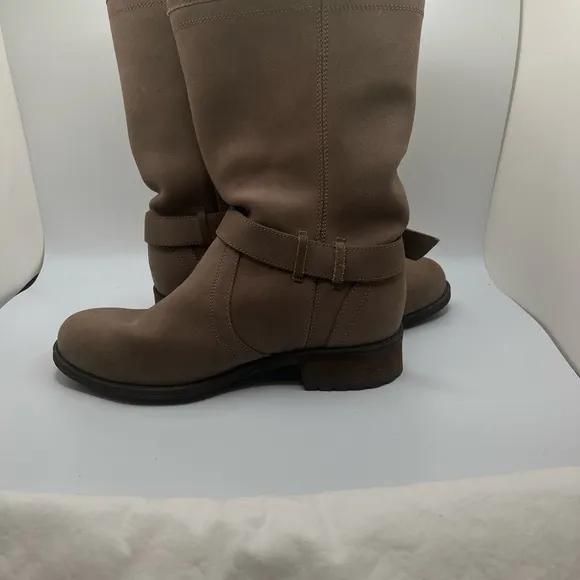 UGG Australia Women's  Silva Suede Boot Moto Biker Zip Harness Size 10 Tan Boots