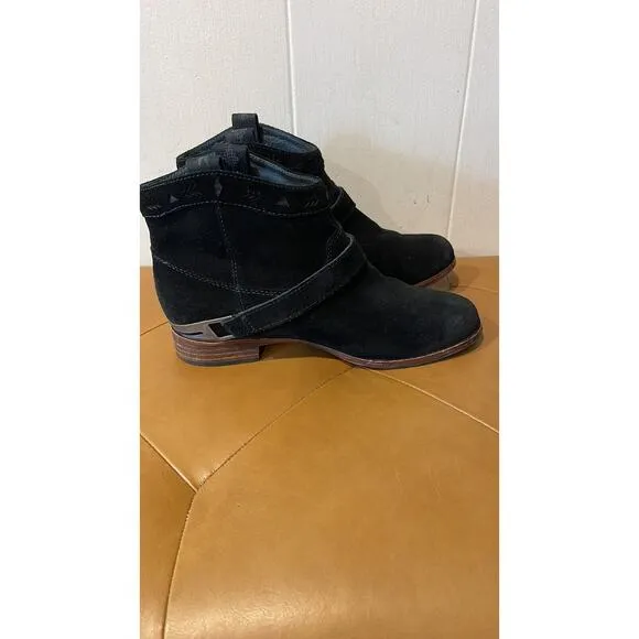 Ugg Australia Womens Suede Western Style Booties Black Size‎ 7