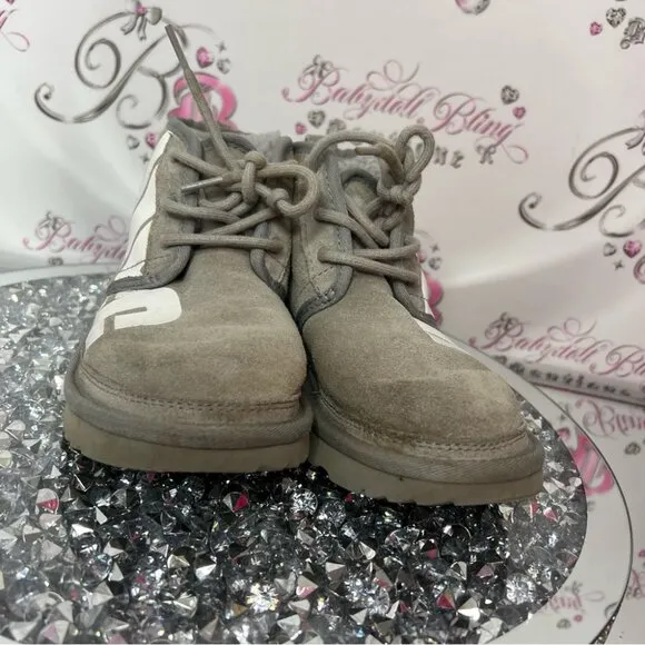 Ugg boots grey mini booties short style lace up laces ribbon 🎀 size 3 EUC gray