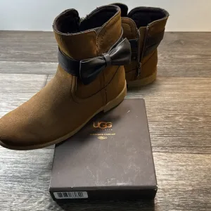 Ugg Brown Ankle Boots with Bow Detail size 36