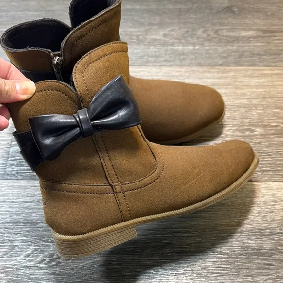 Ugg Brown Ankle Boots with Bow Detail size 36