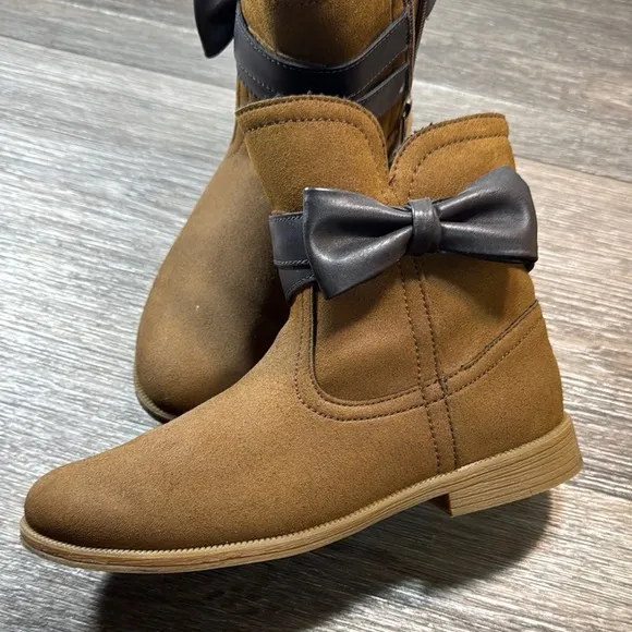 Ugg Brown Ankle Boots with Bow Detail size 36