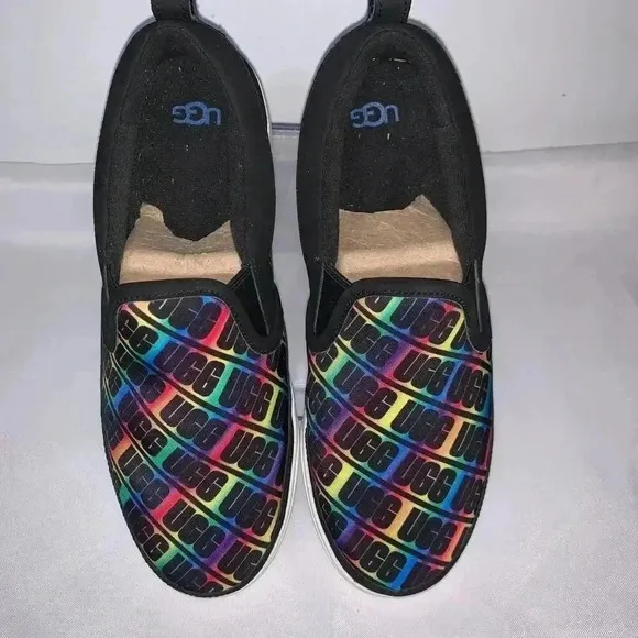 UGG Caplan Slip On big Girls Shoes Size 6, colorful pattern black background.