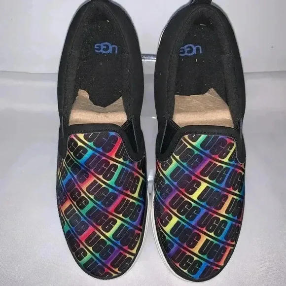 UGG Caplan Slip On big Girls Shoes Size 6, colorful pattern black background.
