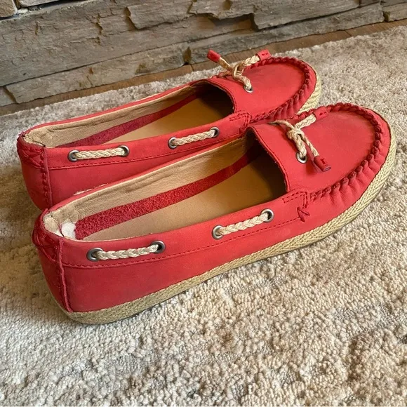 UGG Chivon Moccasins Driving Shoes Loafers Nubuck Leather Suede Tassel Slip On