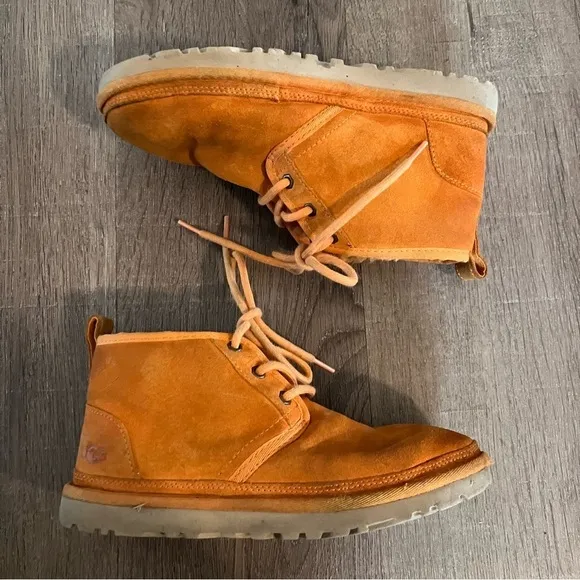 UGG Chukka Boots Orange EUC