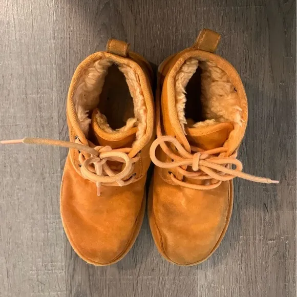 UGG Chukka Boots Orange EUC