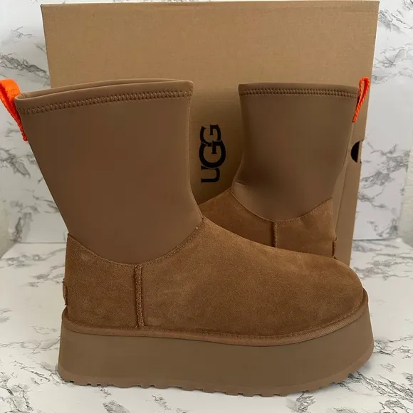 UGG Classic Dipper Platform Zip Boots Shoes Chestnut Brown Women’s Size 11