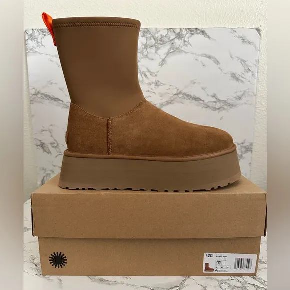 UGG Classic Dipper Platform Zip Boots Shoes Chestnut Brown Women’s Size 11