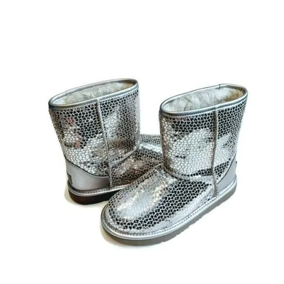 UGG Classic II Gel Hearts Fashion Boots Kids 4 Womens Size 5 1151613K Silver