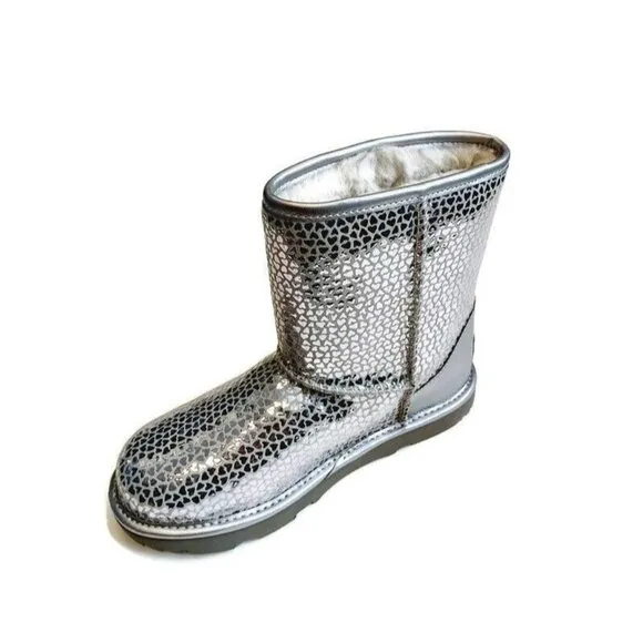 UGG Classic II Gel Hearts Fashion Boots Kids 4 Womens Size 5 1151613K Silver
